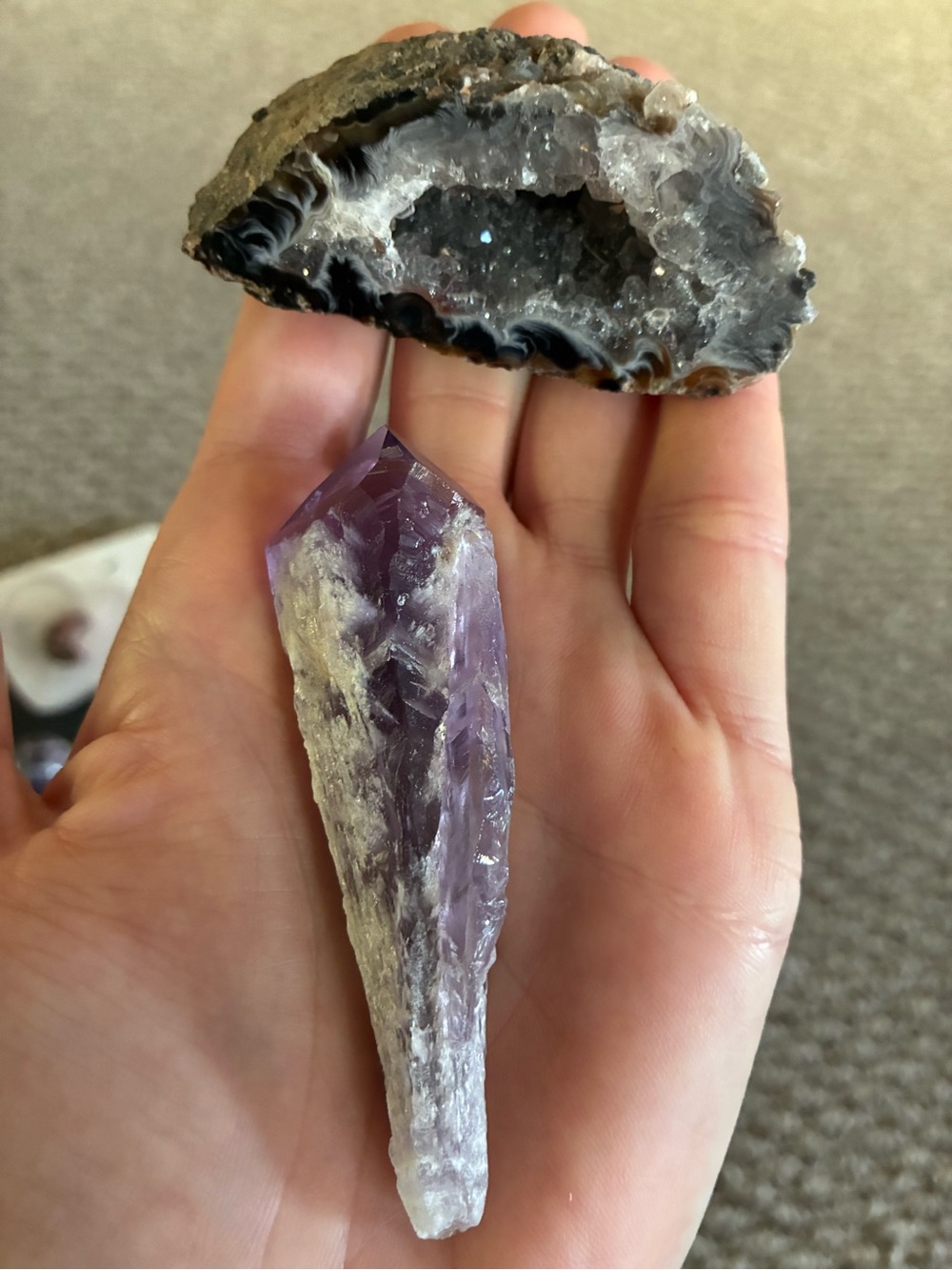 🔮 13 Piece Healing Crystal Gift Box - Amethyst Point and Sphere 🎁 - Picture 7 of 16